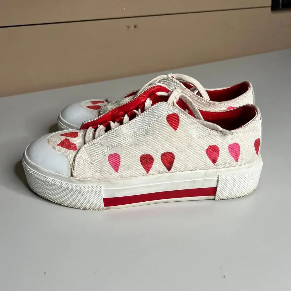Alexander McQueen alexander mcqueen
